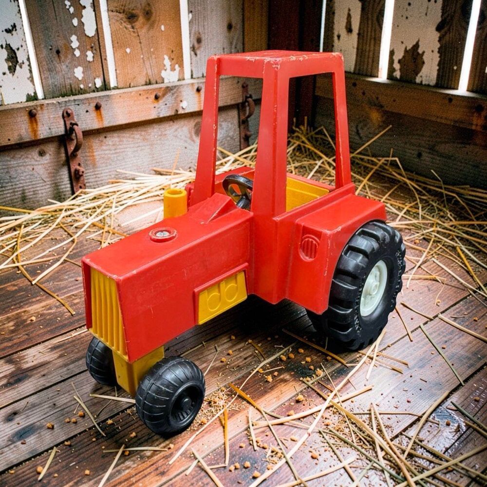 Vintage 1980 FISHER PRICE HUSKY HELPERS Plastic Tractor A75